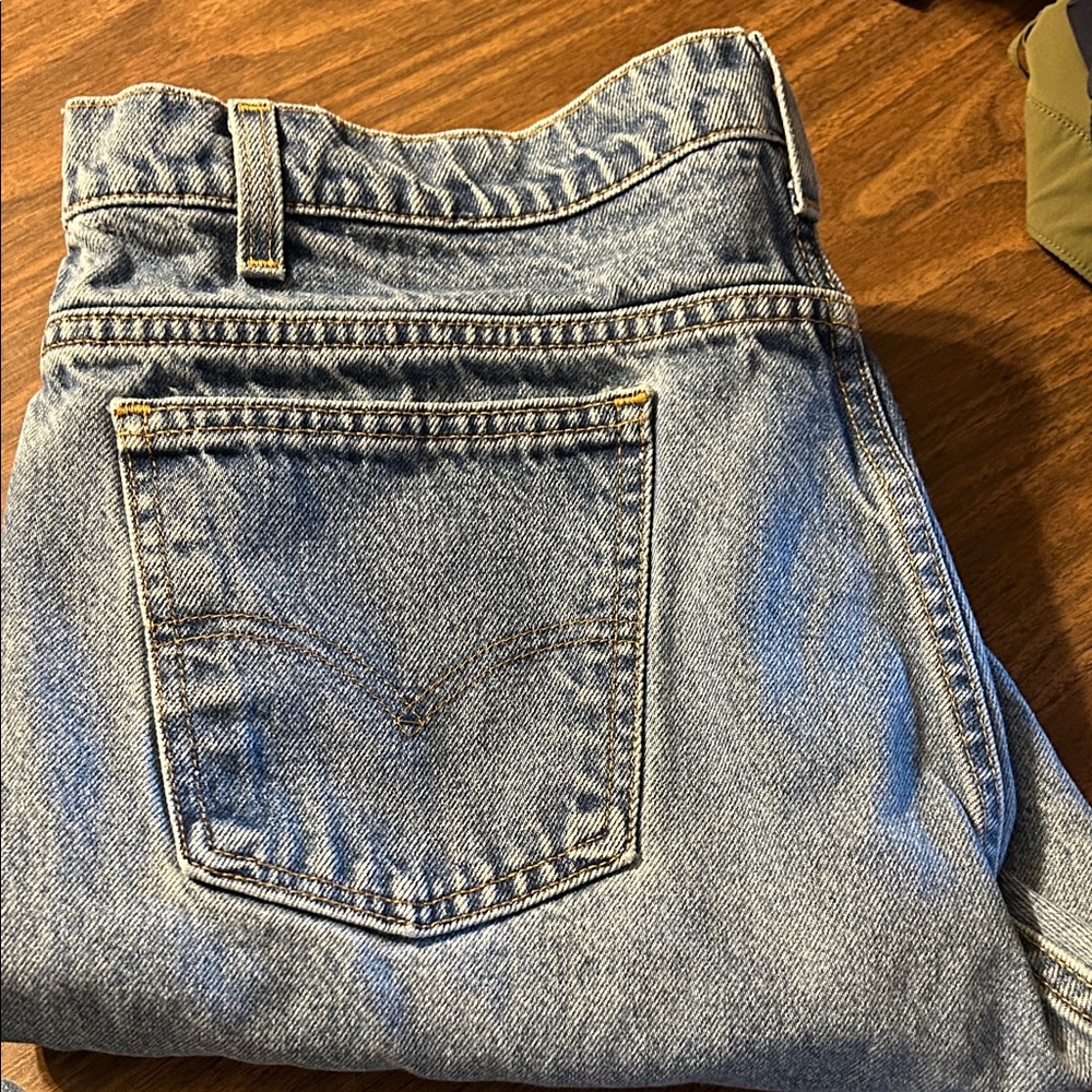 Levi's Relaxed Fit Blue Jeans for Men - Picture 8 of 8